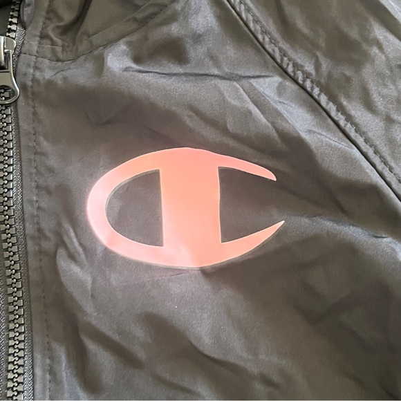 Champion Girl's Windbreaker Black Full Zip Pink Logo Size Medium - Picture 3 of 6